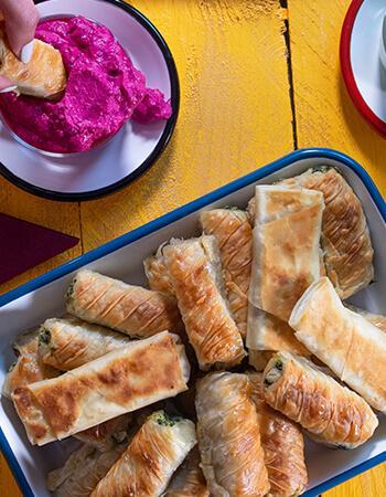 Ev Yapımı Dip Soslar ile Börek Çeşitleri Lezzeti   Pratik Yılbaşı Tarifleri