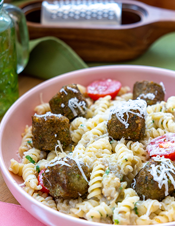 Köz Patlıcanlı Makarna ve Falafel Tarifi Nasıl Yapılır?