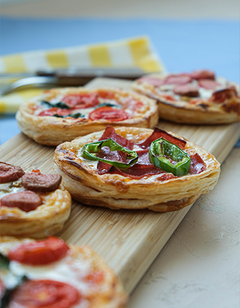 Milföyden Ev Yapımı Mini Pizza Tarifi Nasıl Yapılır?